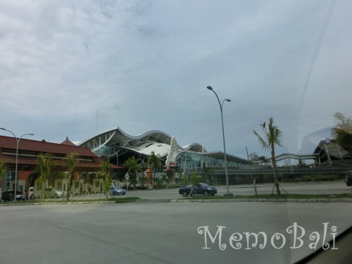 バリ島「ングラライ空港」Memo Bali
