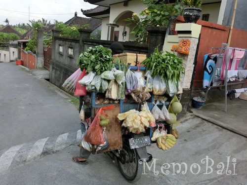 バリ島「野菜売り」Memo Bali