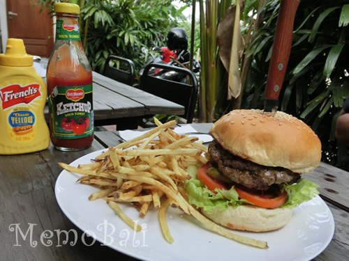 バリ島「HABITUAL Quench & Feed（ハビチュアル）」Memo Bali