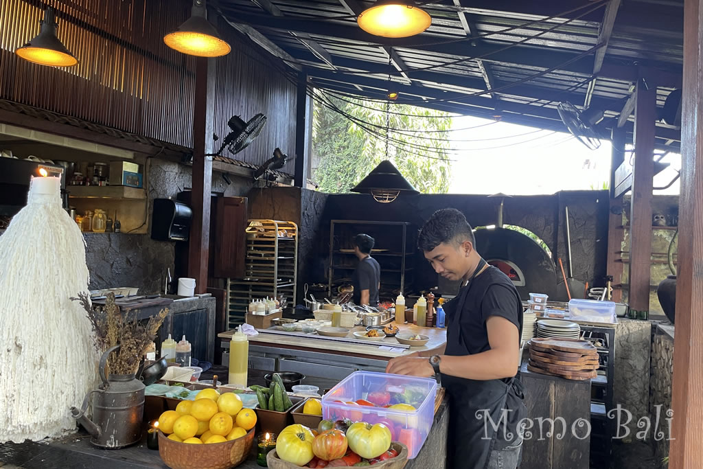 バリ島「Shelter Restaurant（シェルターレストラン）」Memo Bali