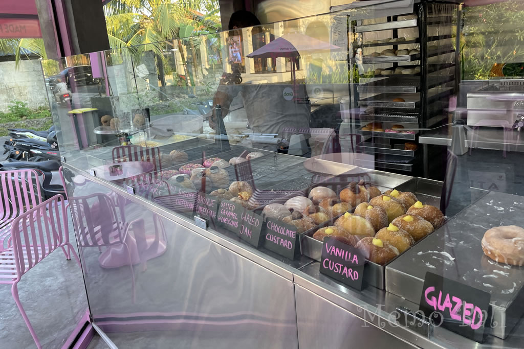 バリ島「DOUGHNUT BOSS（ドーナツボス） 」Memo Bali