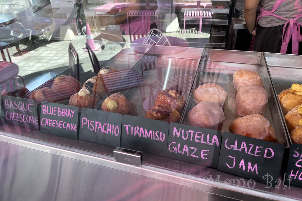 バリ島「DOUGHNUT BOSS（ドーナツボス） 」Memo Bali