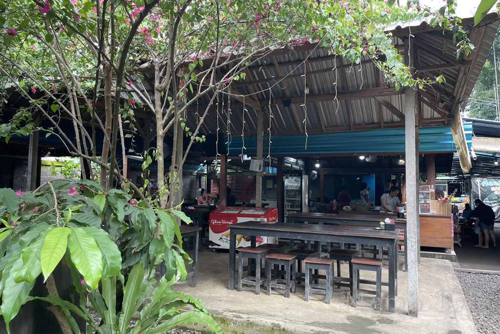 バリ島「Samsam Ganas - Babi Genyol Pan Aplus（サムサムガナス-バビゲニョールパンアプルス）」Memo Bali